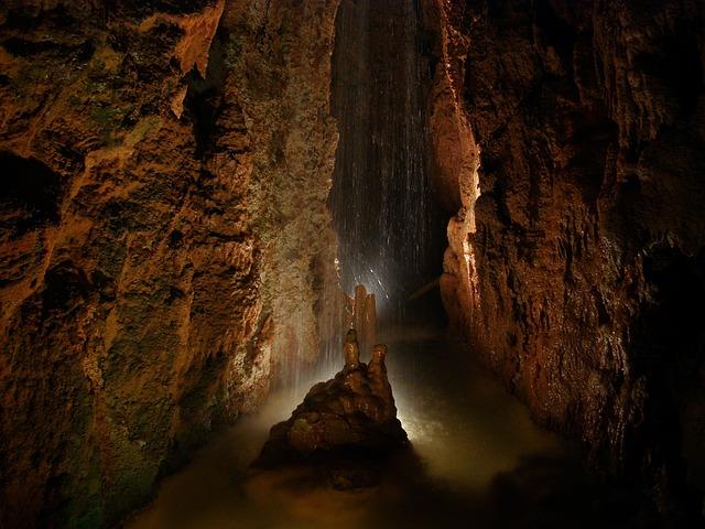 Ozark Caverns